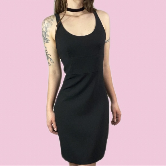 Elizabeth and James Dresses & Skirts - Black Elizabeth and James Dress